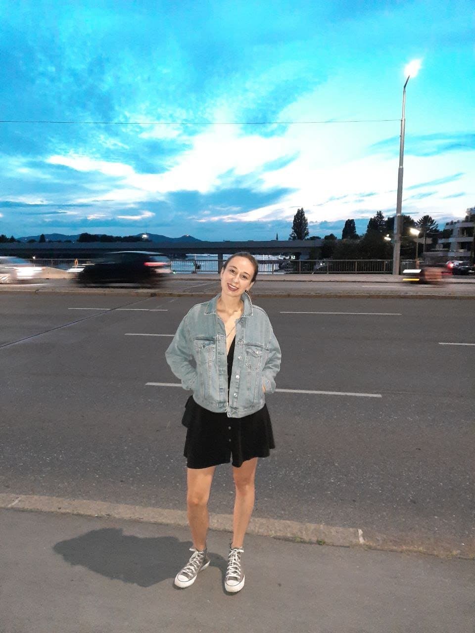 Click to view full size Big titted hotwife Carla turned into a webslut