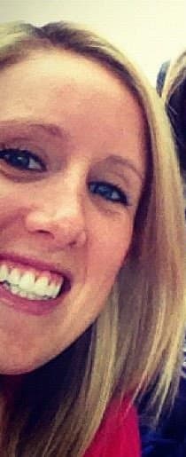 Lauren and Flynn both have annoying voices, but at least they both show their tiny titties for G G W