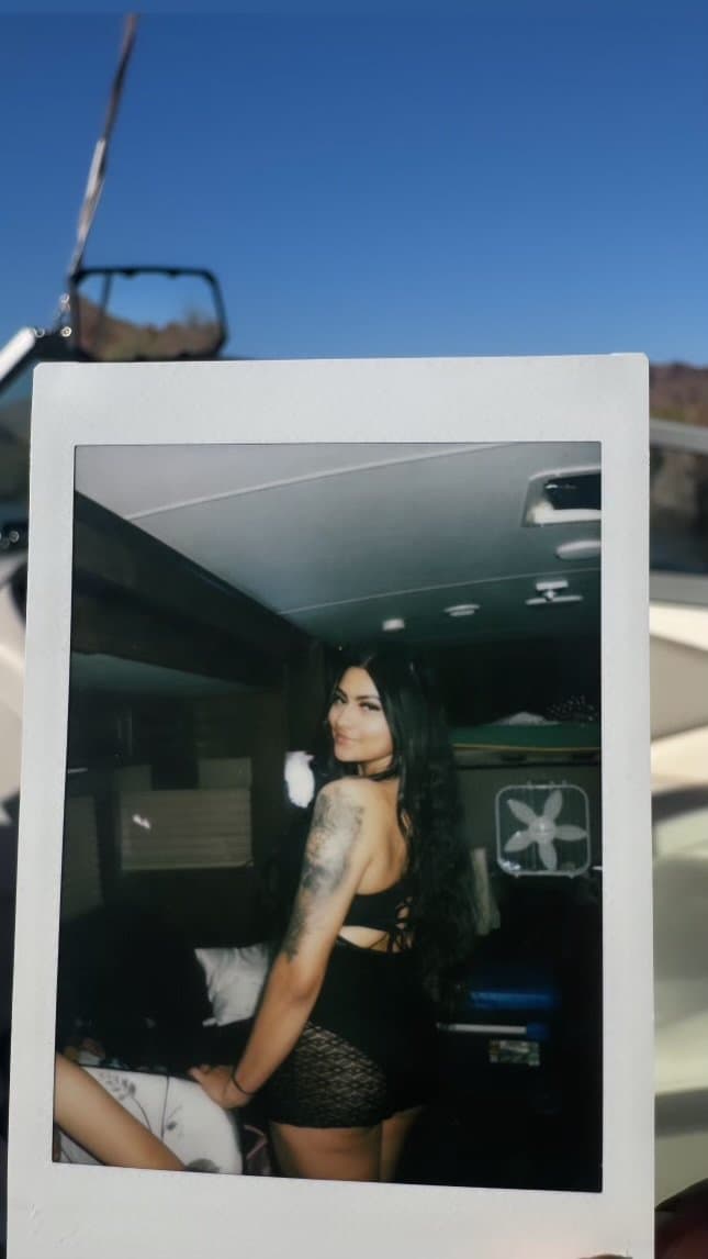 thick latina milf shows off her gains