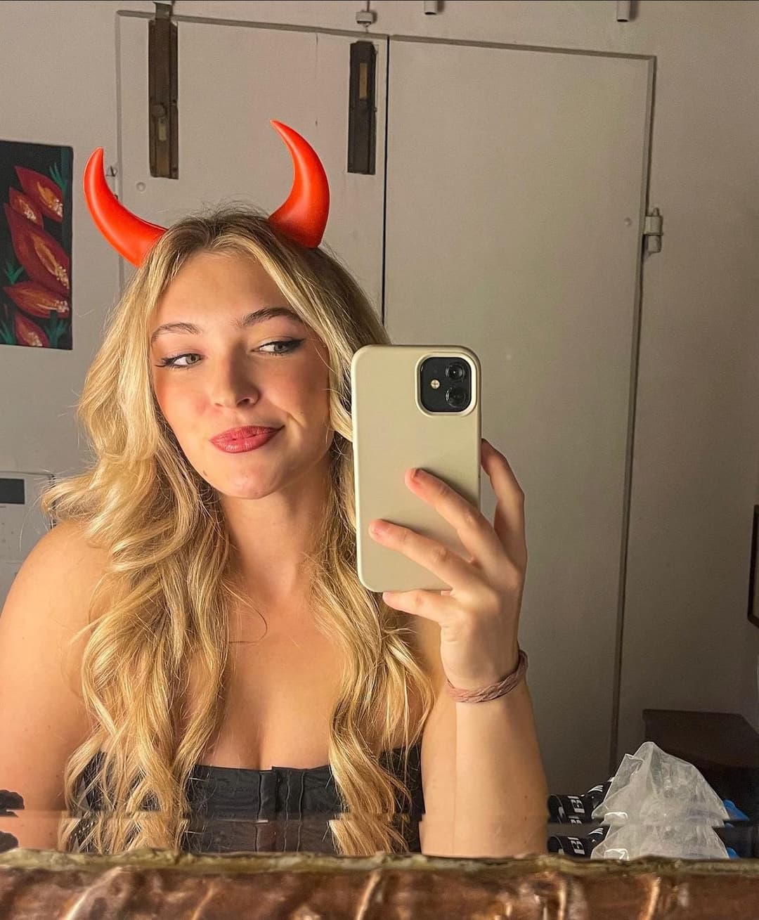 Stunning blonde bodybuilder with a tight, fit, and sexy body