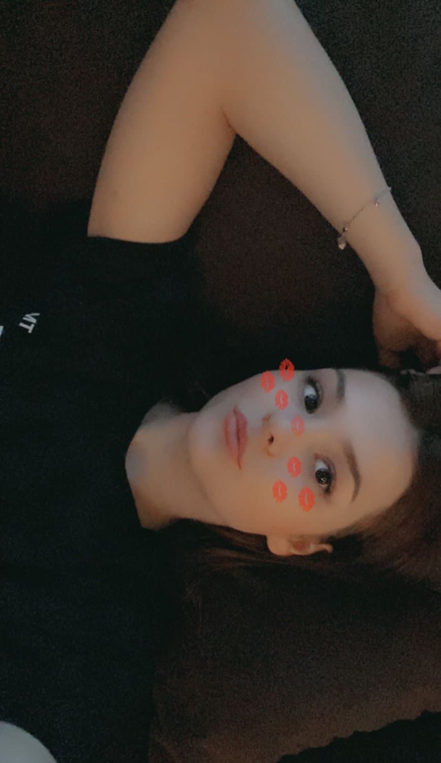 Pretty Amateur coed turns Pro