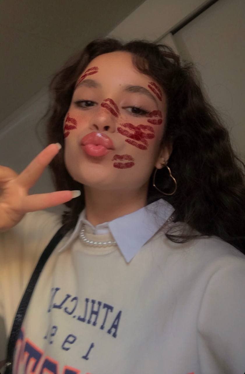 Click to view full size Algerian slut submitted