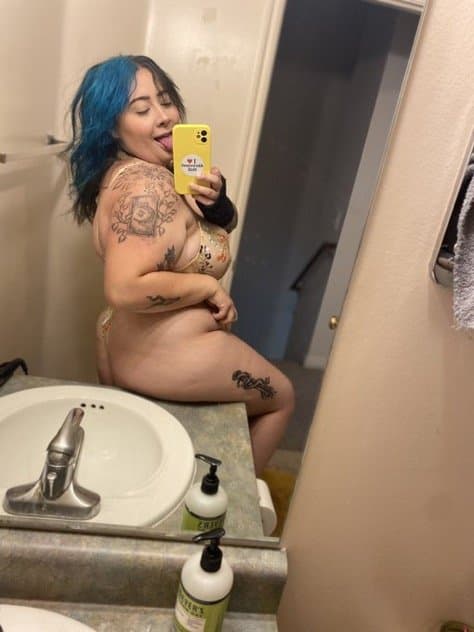 Click to view full size Tattoo bi bbw wants to be a pornstar