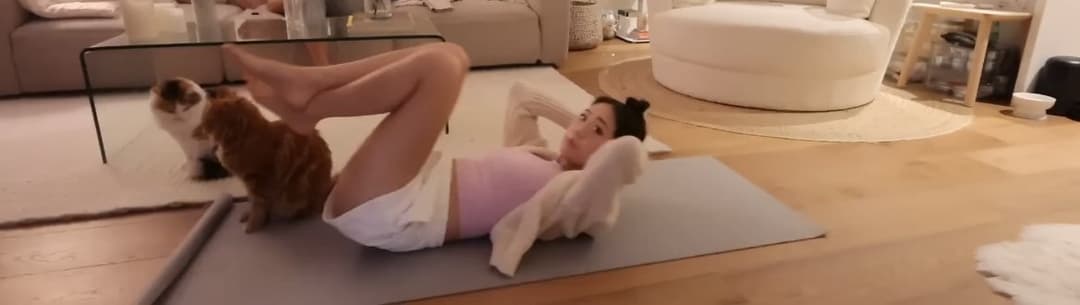 Cheeky home workout for daddy