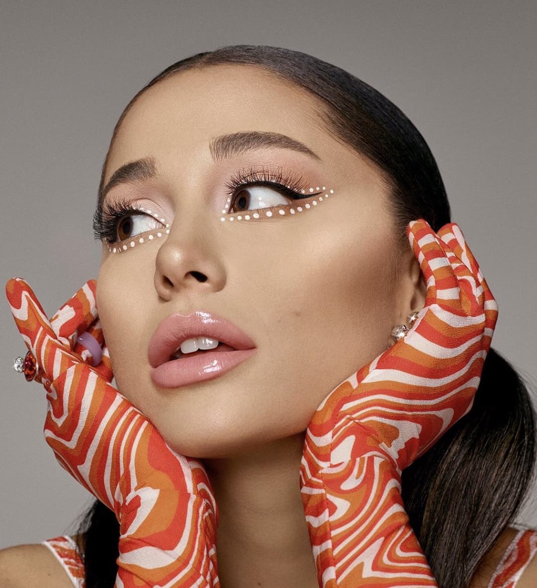 More Ariana Grande face/lips porn to goon to ?