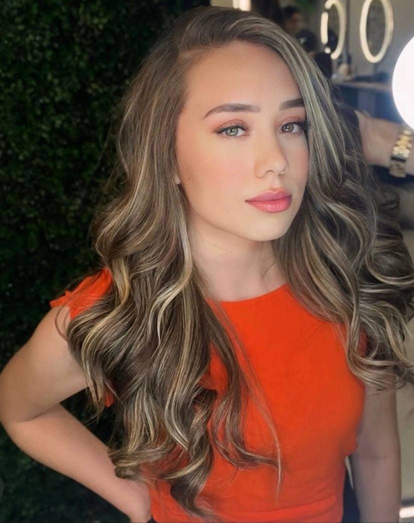 Beta sharing candids of Maria, coworker friend