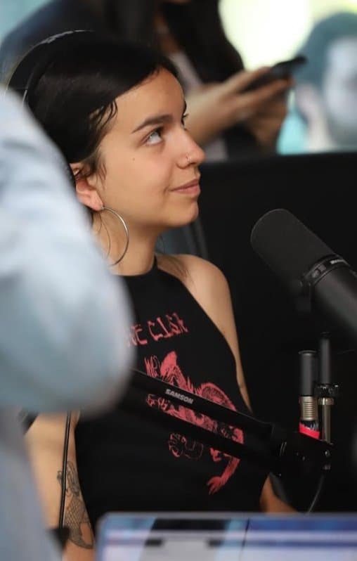 Solo a mi me calienta esta putita? es lula salomone, quiero ver que opinan ustedes y si morbosean.