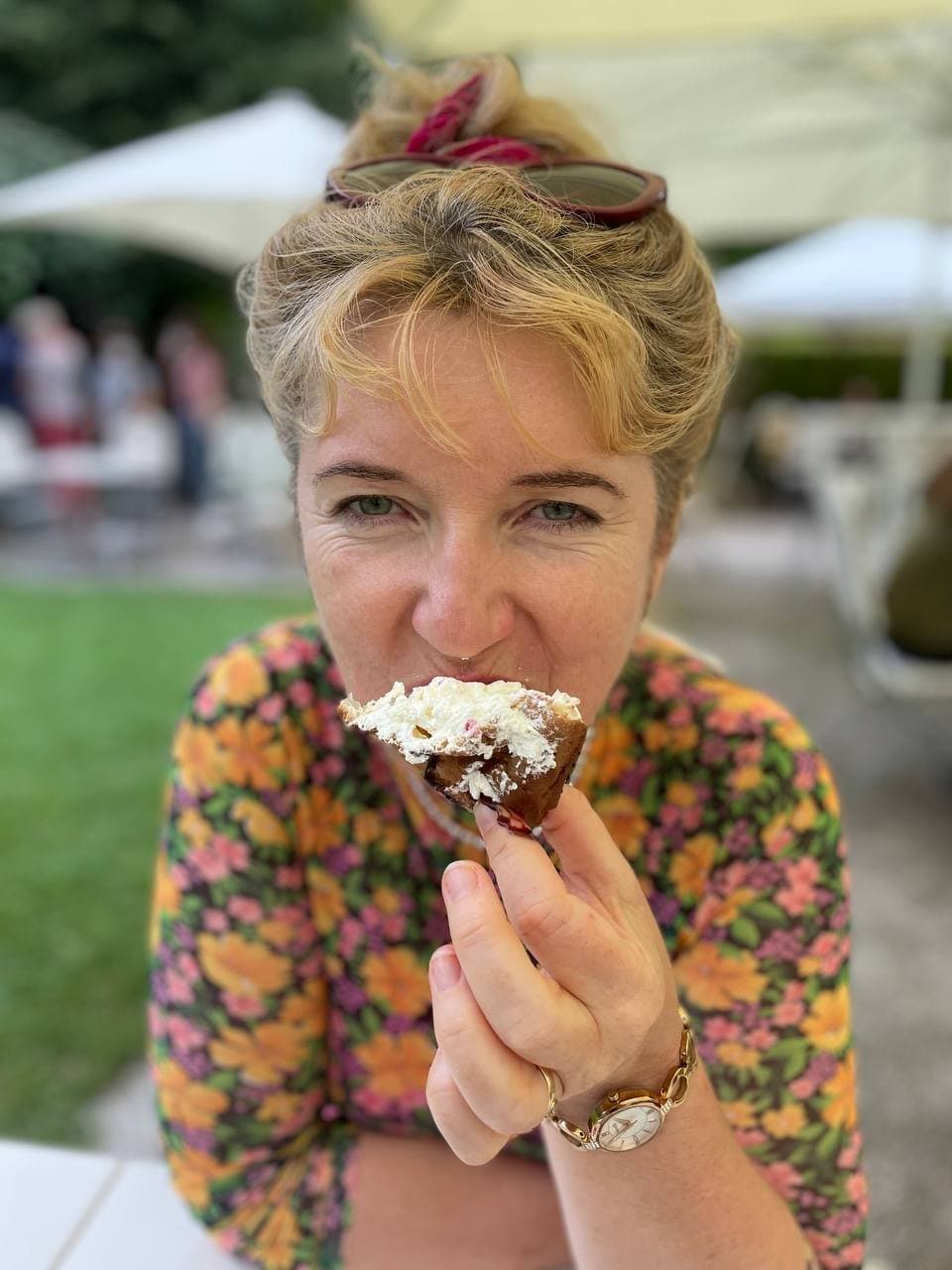 Spread without mercy! Sonja from Nuremberg