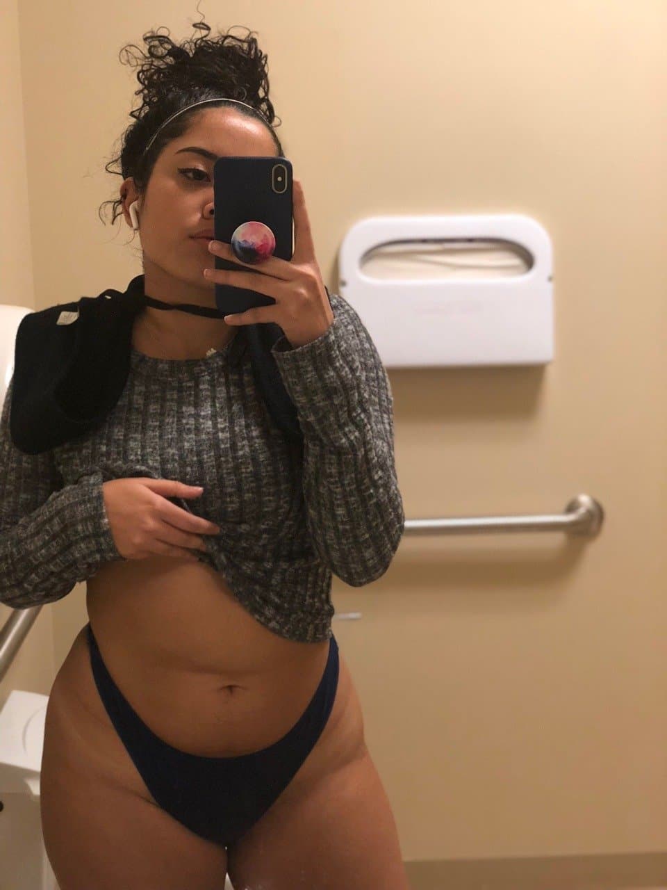 Fine ass Latina wit a phatty