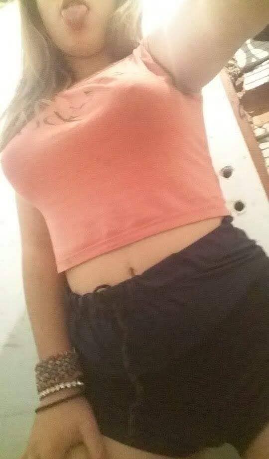 Flaquita de hermosa cola