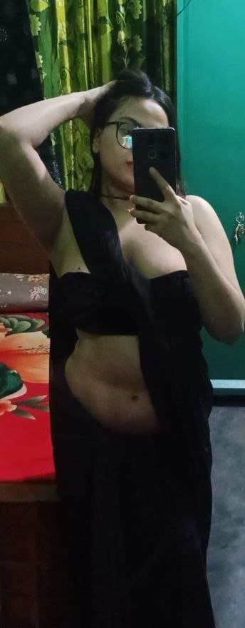 sexy Indian figure Hijab cute and sexy face giving blowjob and getting fucked leaked pics