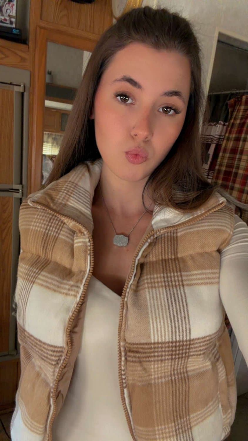 Click to view full size CNA Vicki