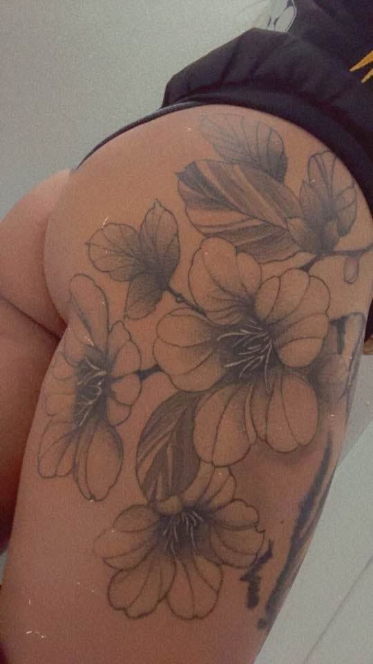 Melody starts to becomes a webslut