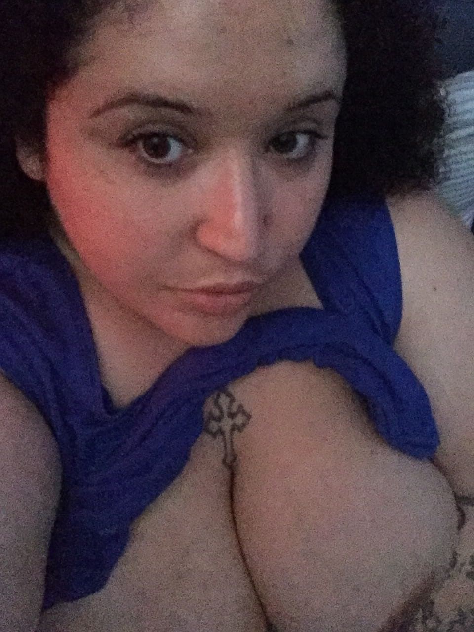 Latina BBW Marianna shows large tits