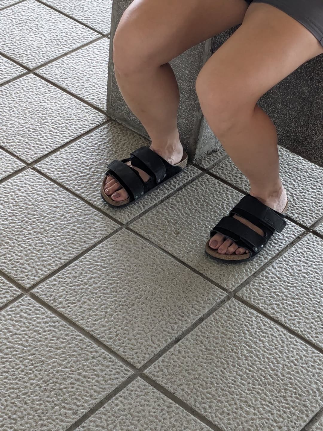 Asian shoes / feet & cum 3