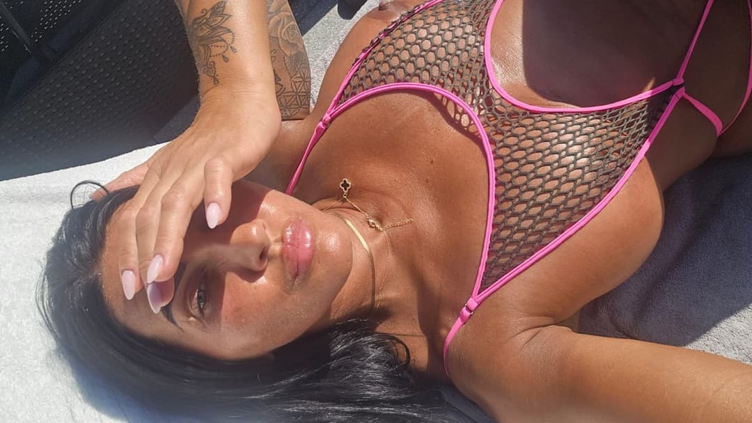 Meaty pussy hot milf Dolly micro mesh bikini ?