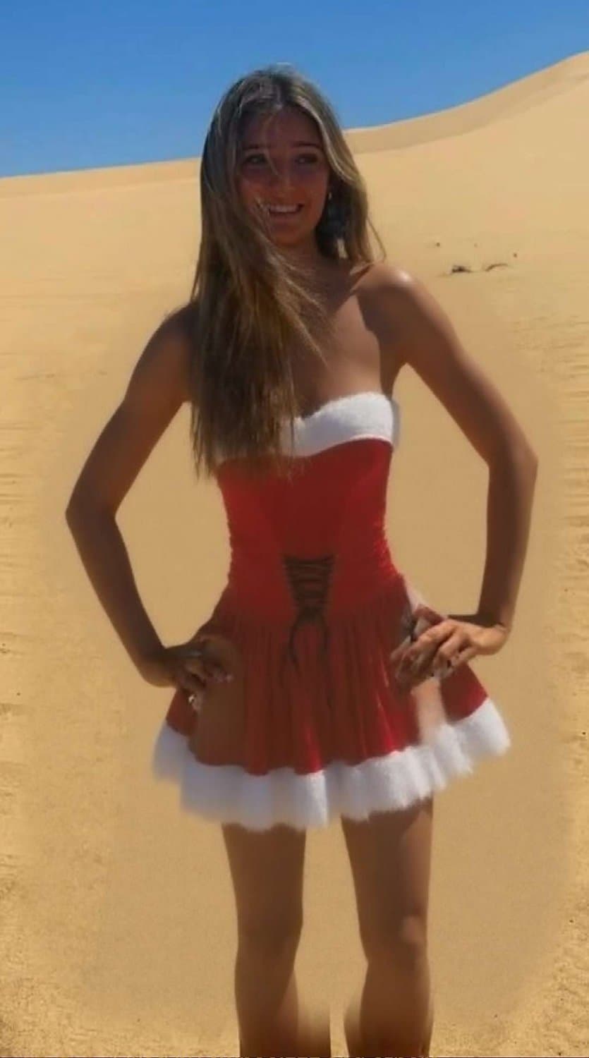 Rylee K hot slut(dm me hot sluts to post)