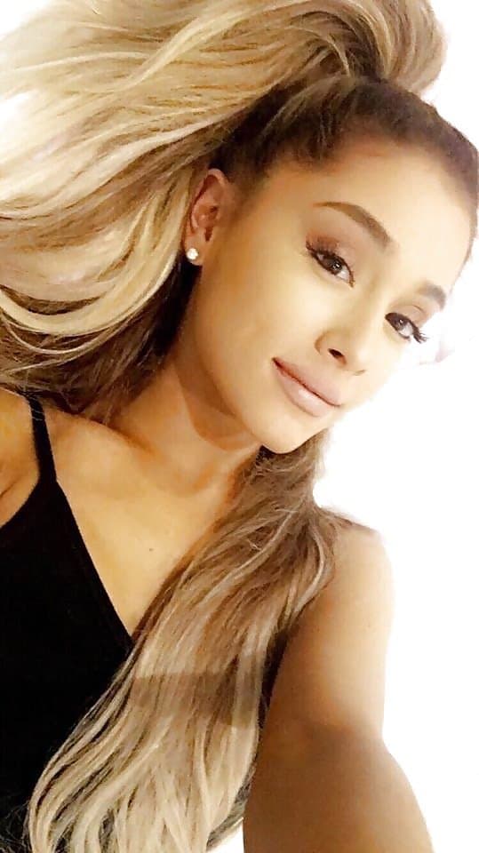 More Ariana Grande face/lips porn to goon to ?