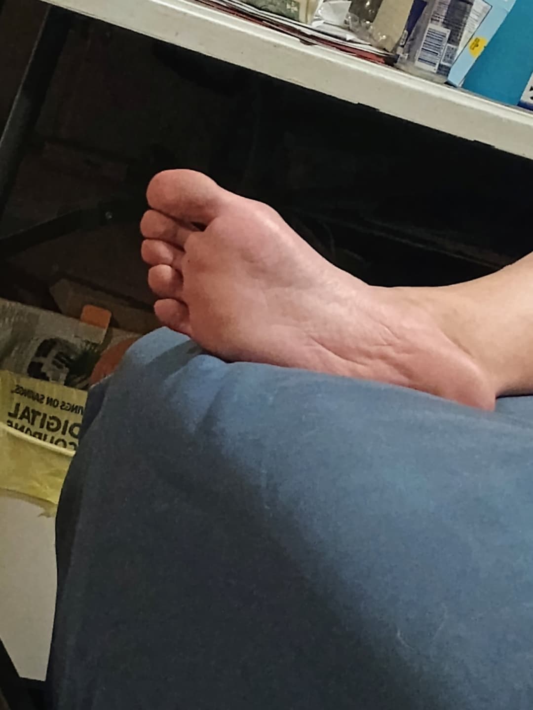My moms feet are sexy as hell