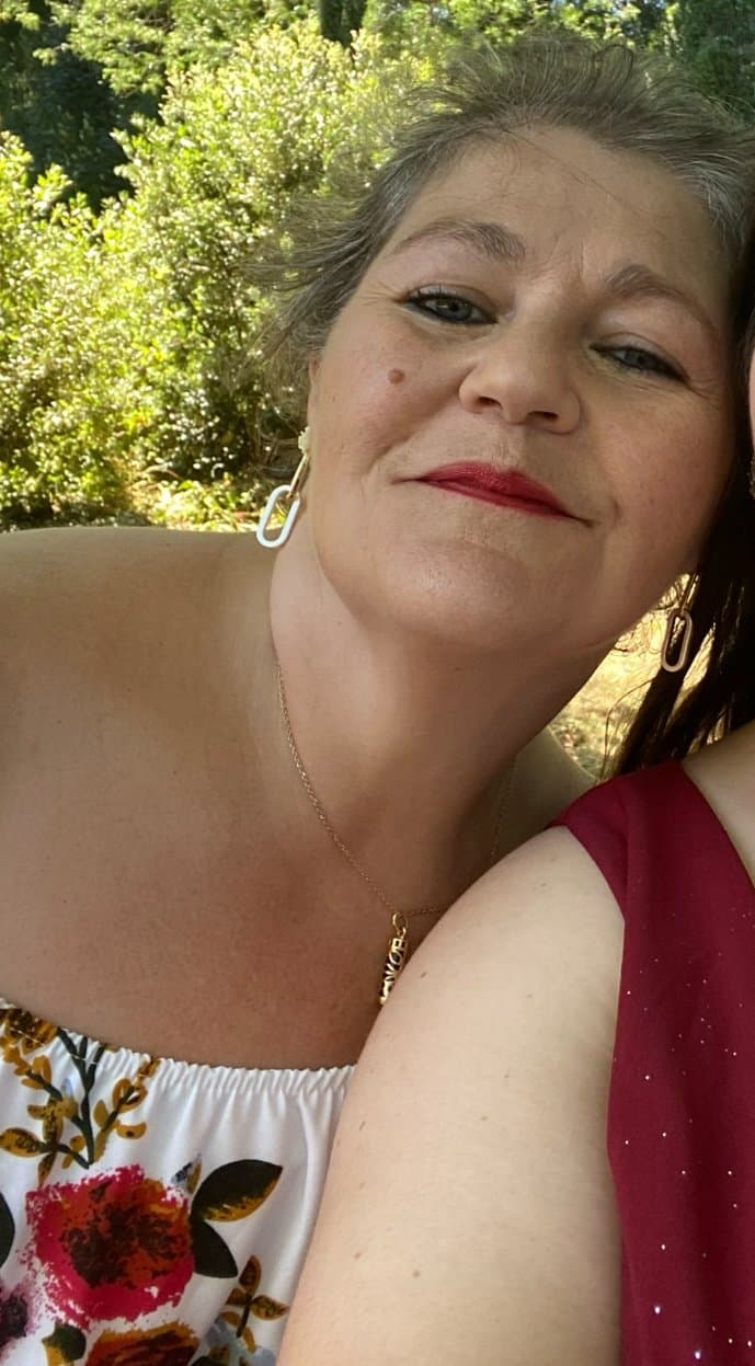 Click to view full size Lyzon Buro grosse putain à baiser de force