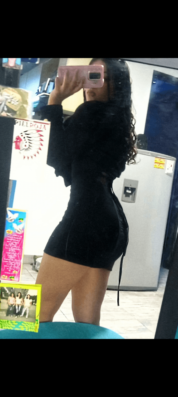 Mi nva Colombiana adolescente de culo grande