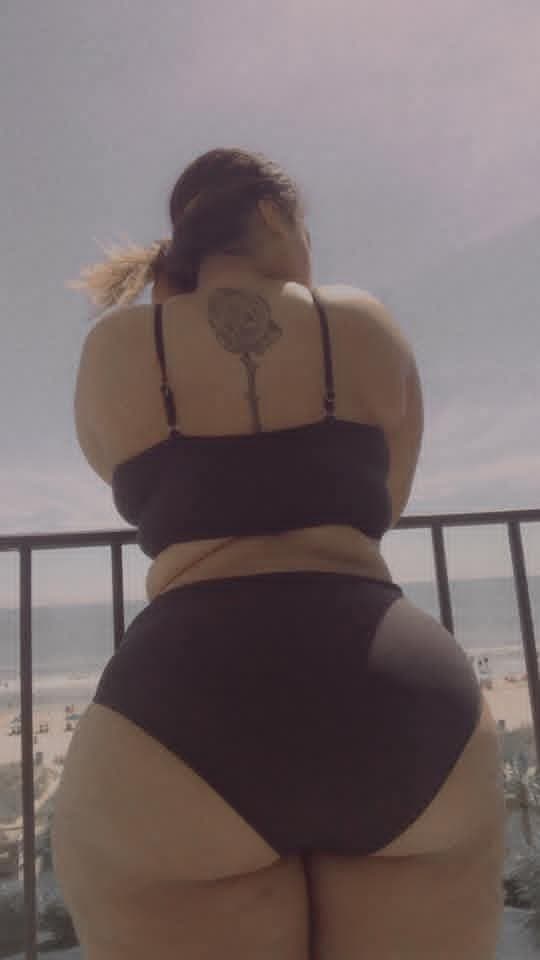 CHUBBY THICK BIG ASS EBONY BBW SSBBW GOONER MATERIAL