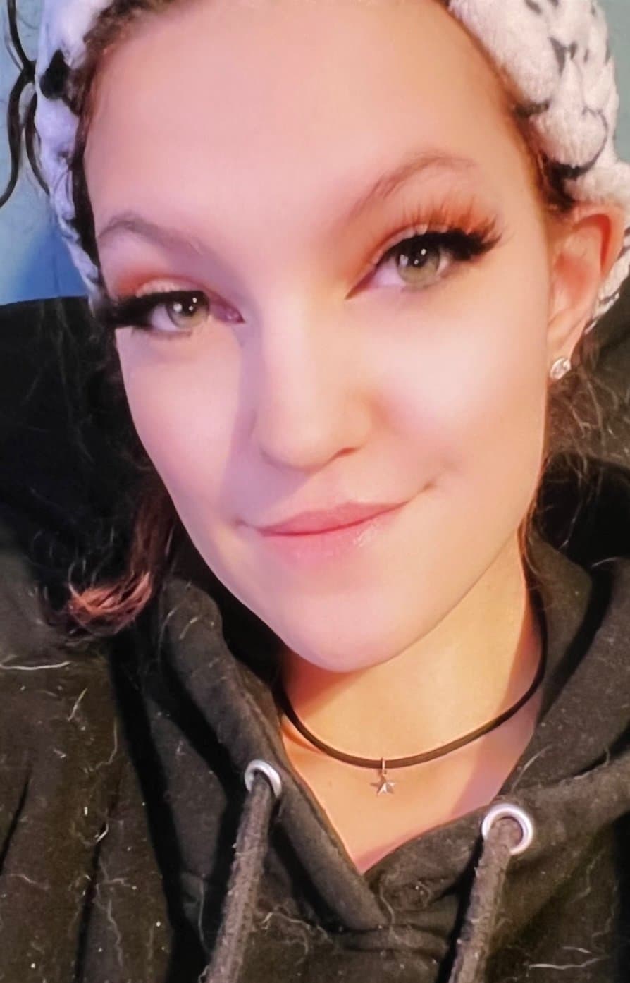 Shy 22 y/o TikTok Slut 1st BDSM Fantasy Roleplay