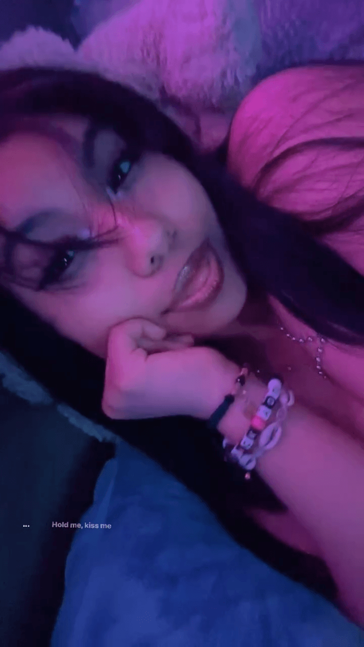 Risk of my barely legal teen Latina cousin Jaz, dm kik or session if caught