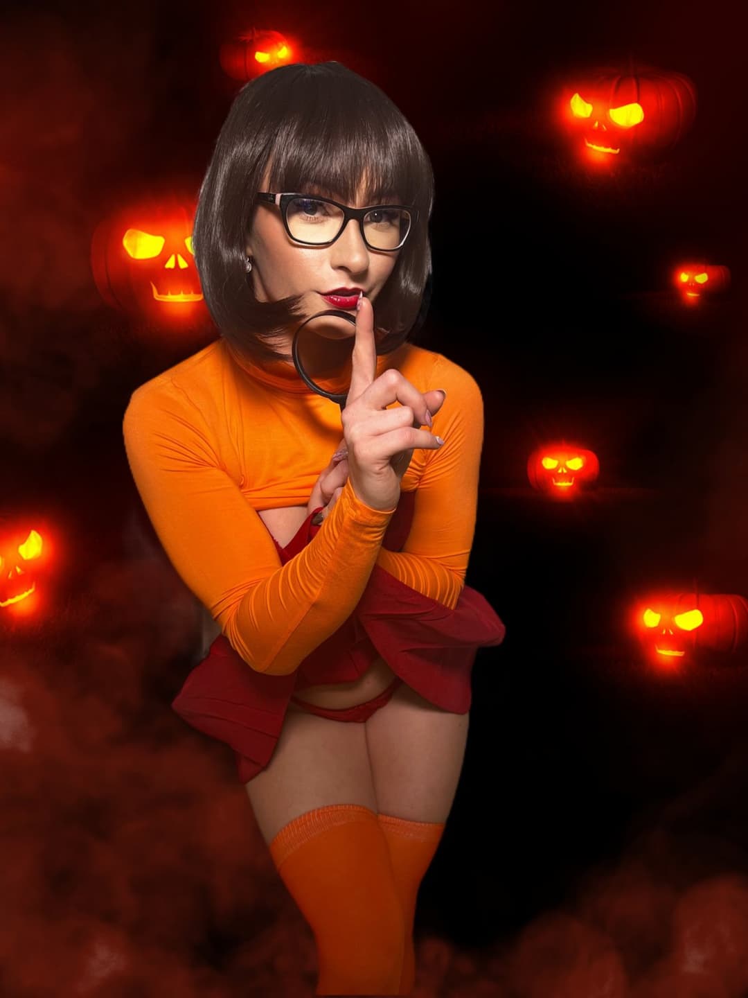 VELMA COSPLAY pics