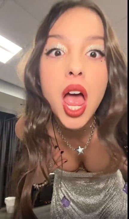 Click to view full size Olivia Rodrigo Is A Such Gorgeous Goddess That Knows How To Drain Me ??