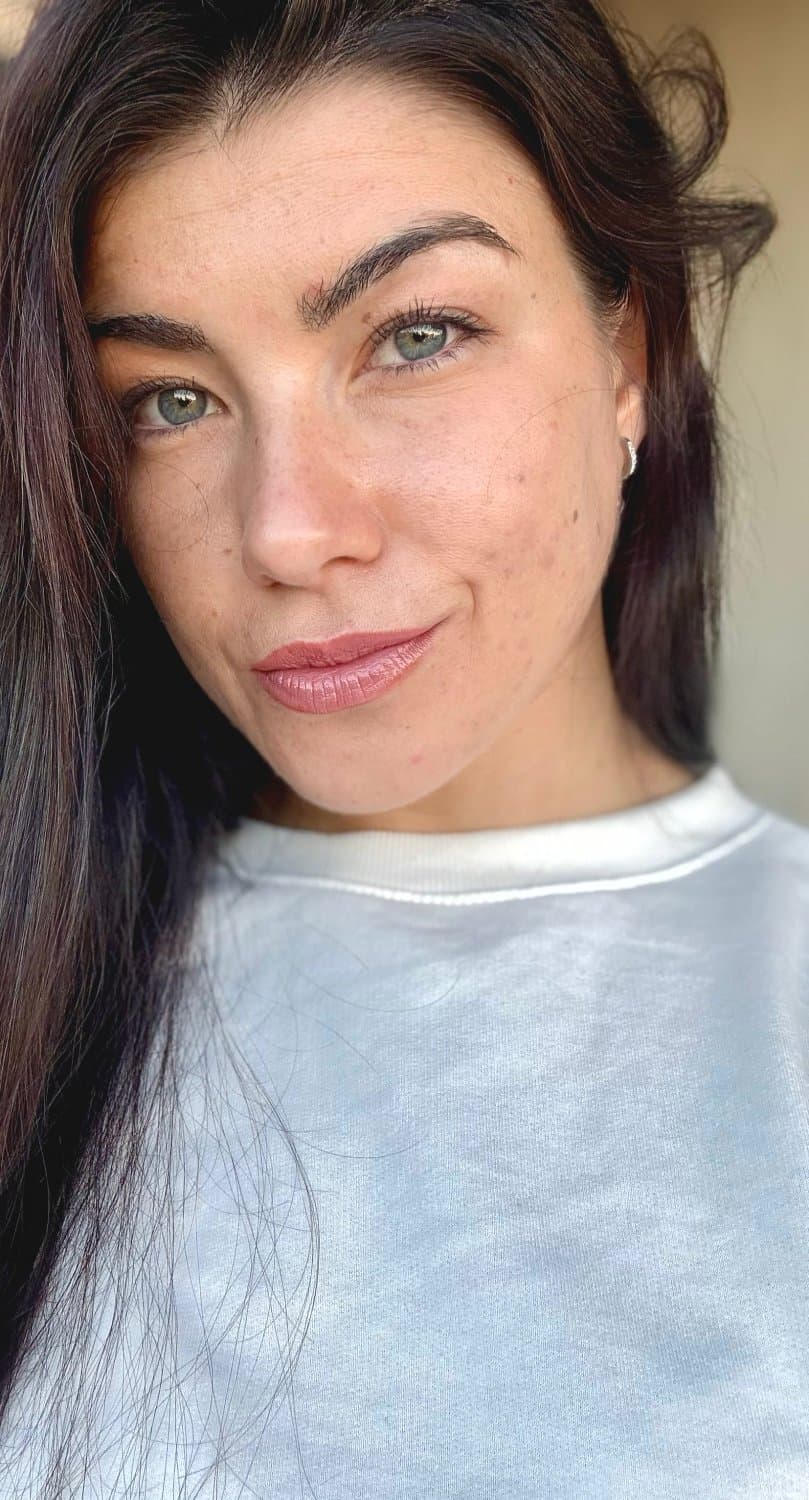 This gymgirl wants you to use her to fulfill your fantasies