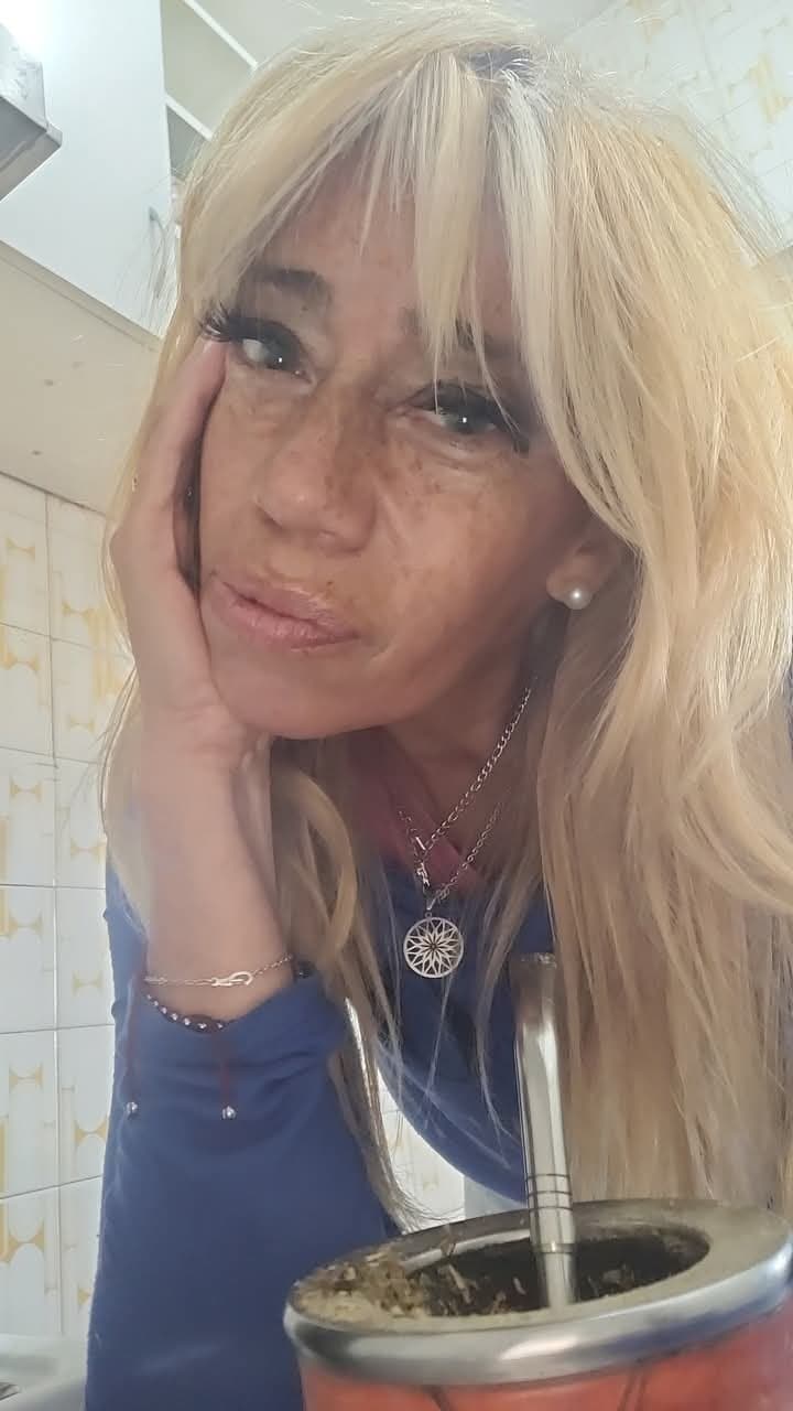 Fabi . Scataazza. Madura argentina. 29 videos con diferentes H. Trio y trio lésestá en @peporiles12