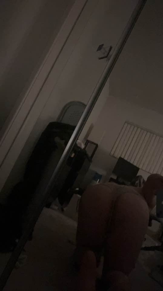 Sissy wants attention. Kik andavo13