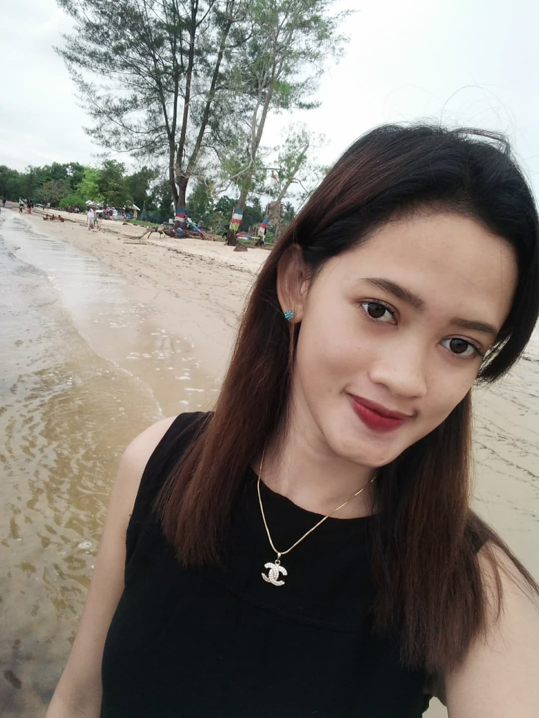 Kiriman DM, suami pengen pamer kemolekan istrinya yang sudah jadi lonte