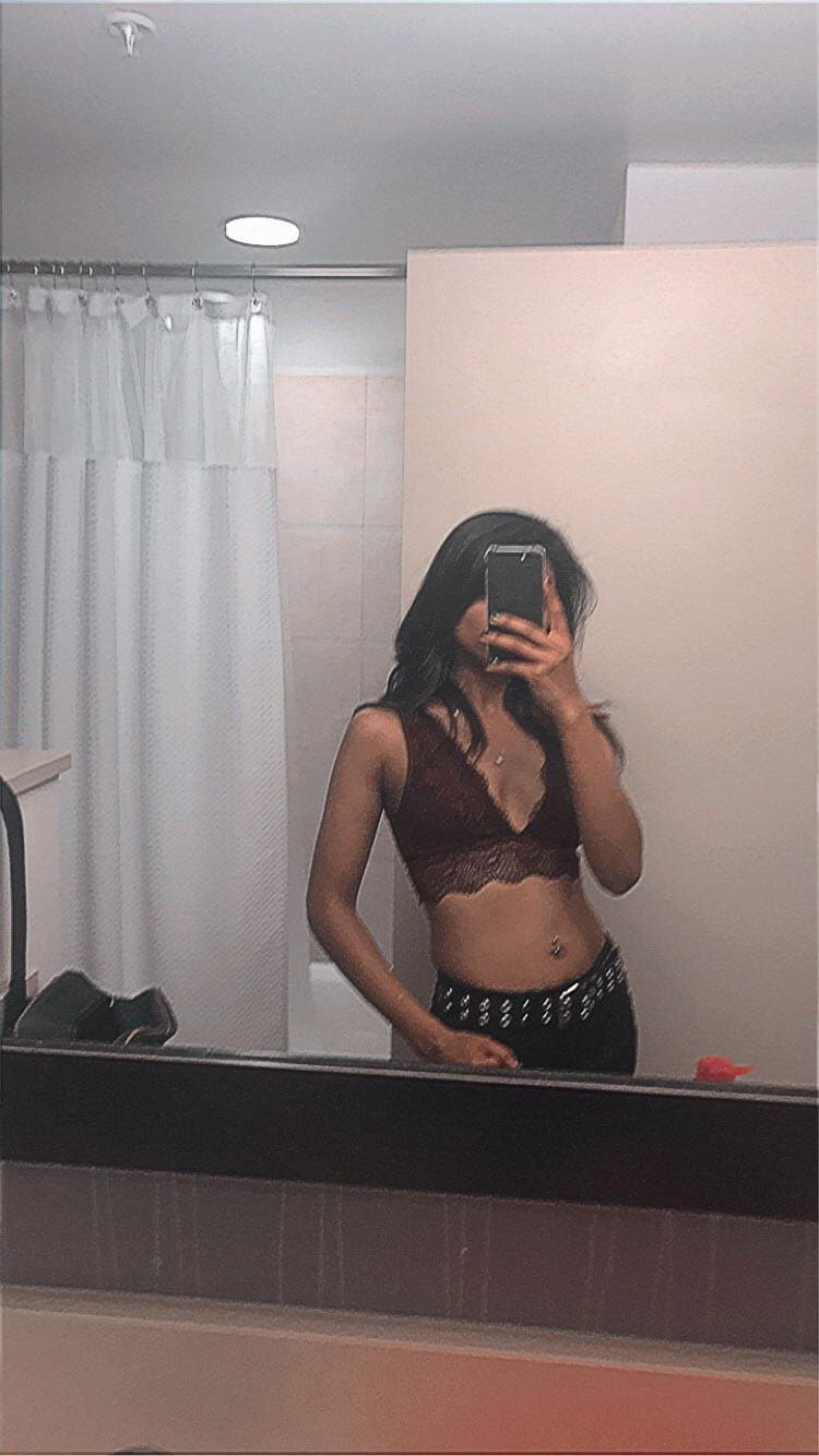 Traditional Kuwait Immigrant Sheethal Shares Tits In Confidence