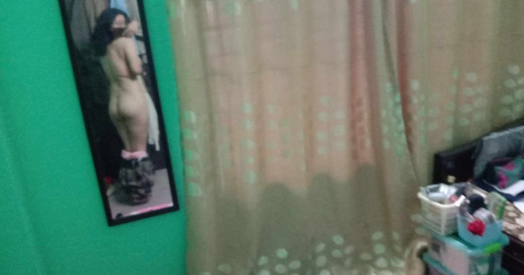 Desi slut - Nice boobs, nude and non-nude