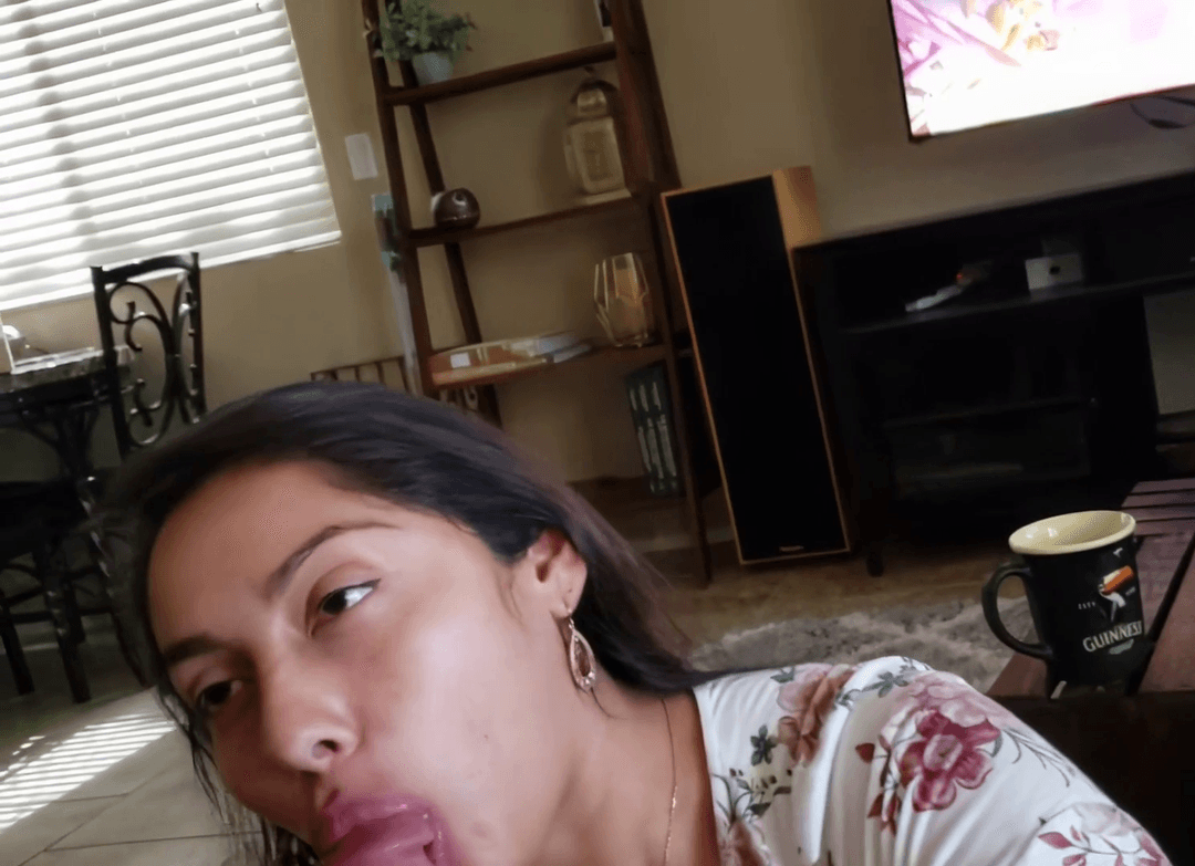Latina wife sloppy head (1080p)