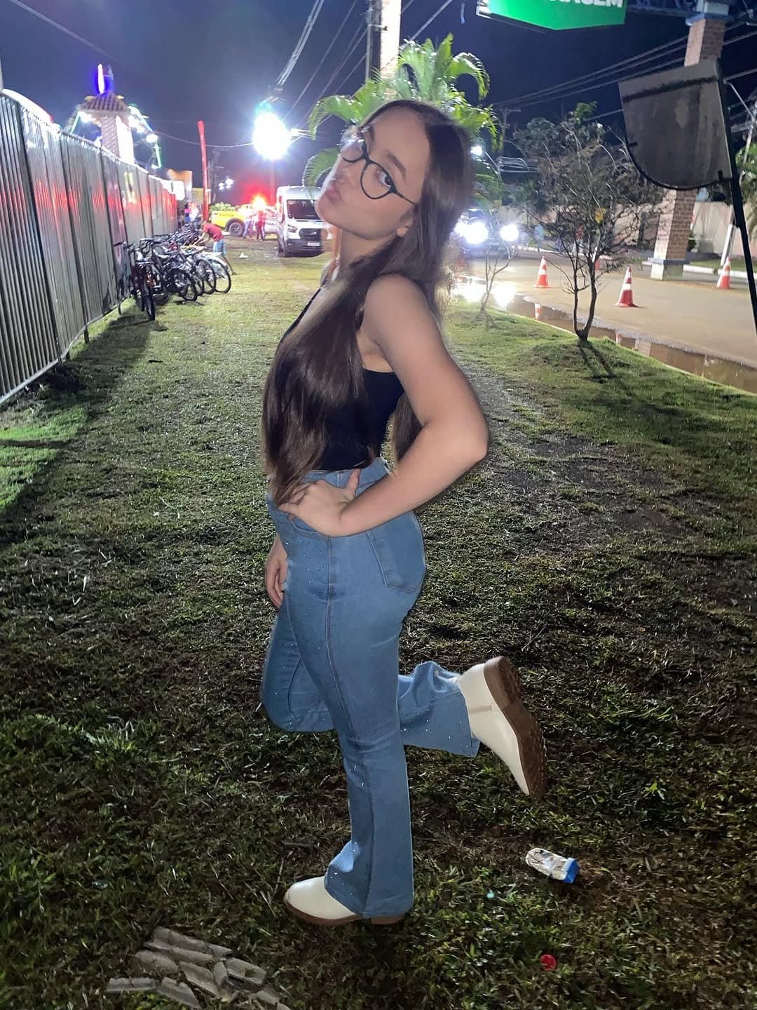 Jovem Escolar Branquela Dando o Cu Pro Negão Favelado