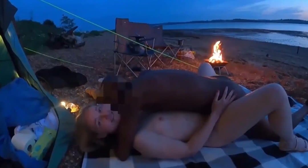 Hubby gifts wife with a romantic love making session in Jamaica