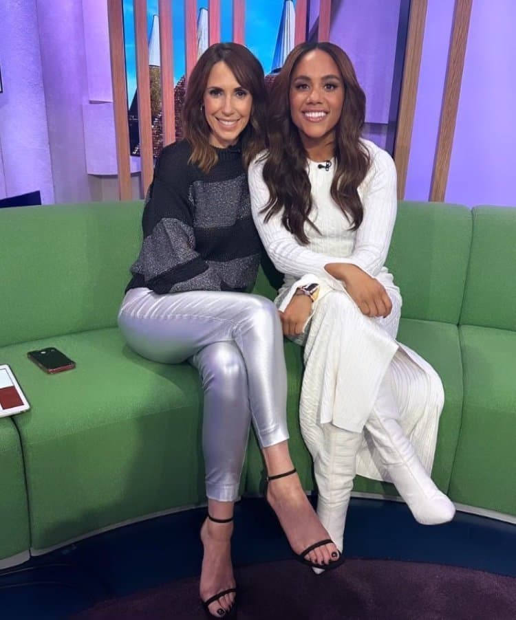 Click to view full size Alex Jones Bangin MILF Pussy in Tight Ass Leather Leggings ?????✊???