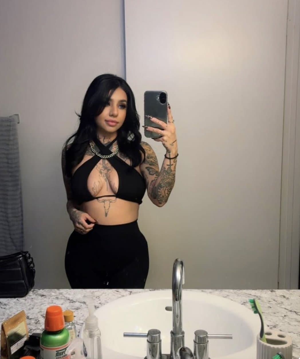 Happy thanksgiving. Tatted up latina bbc slut from socal