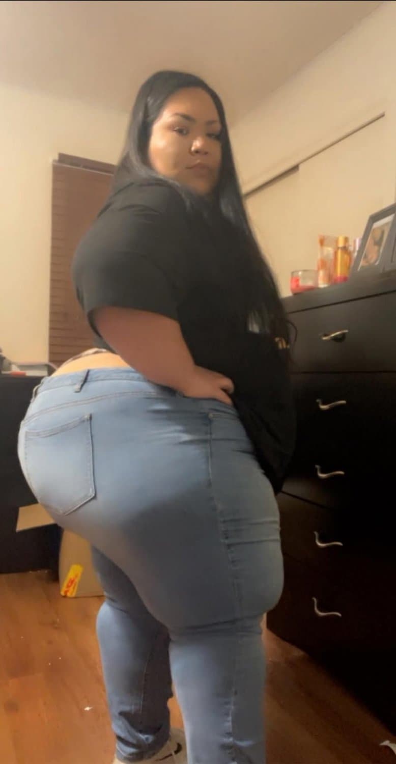 MASSIVE HUGE THICK BIG OLE BOOTY ASS SSBBW LATINA