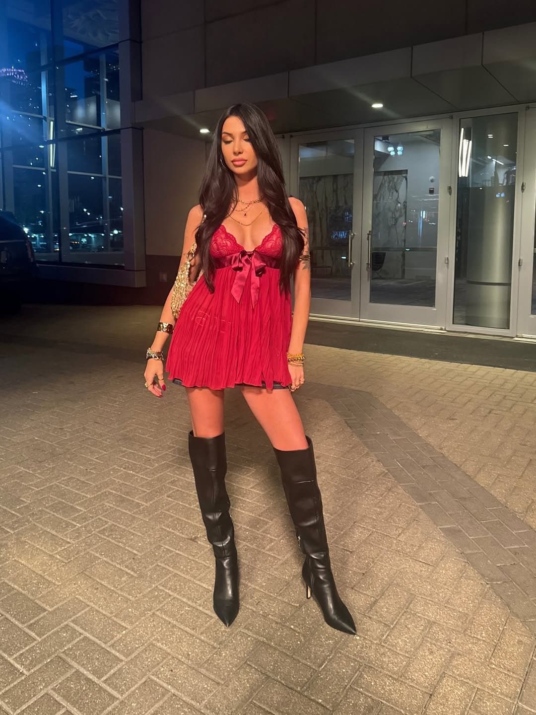 Sisters friend grew up super hot and was licking my buddies balls at this house party