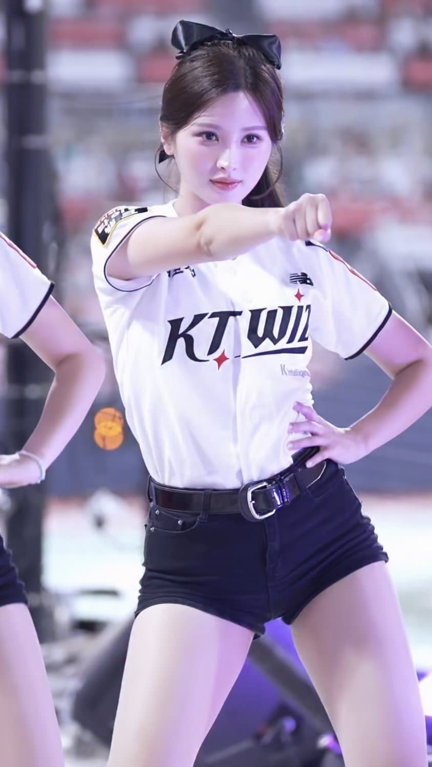 Korean cheerleader Kim Jung Won