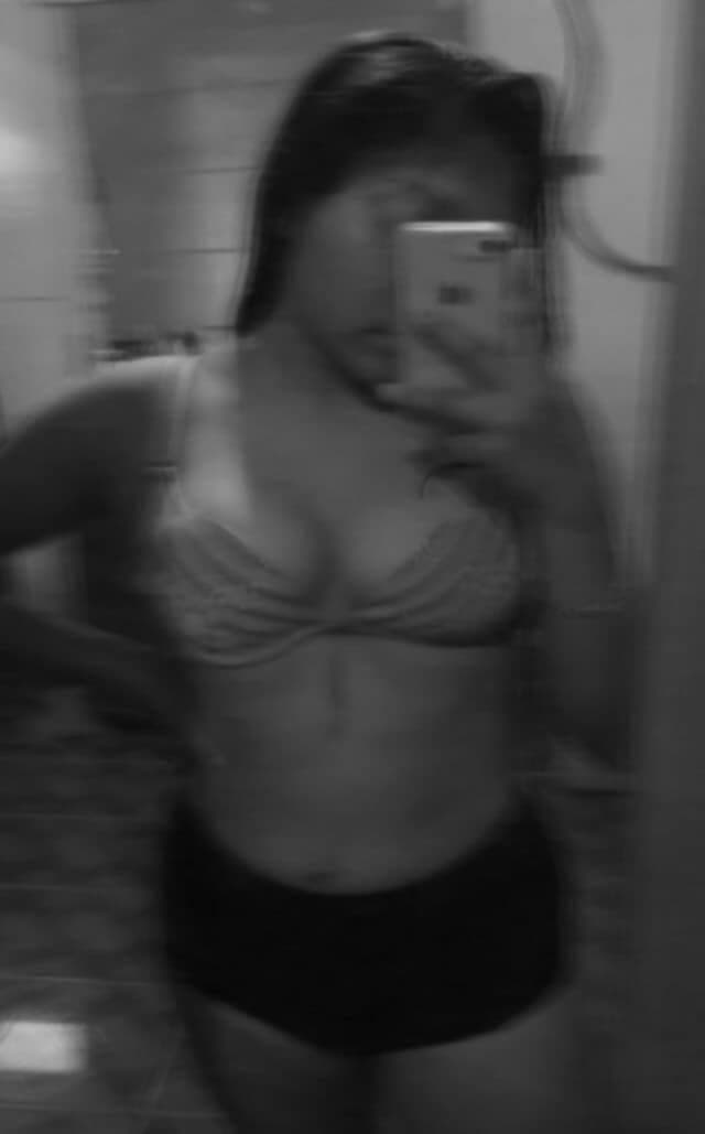 Karlita mamacita hot?