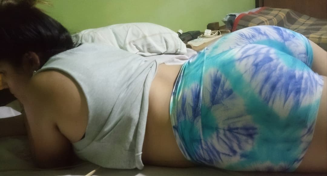 Culo con el shorts azul ?