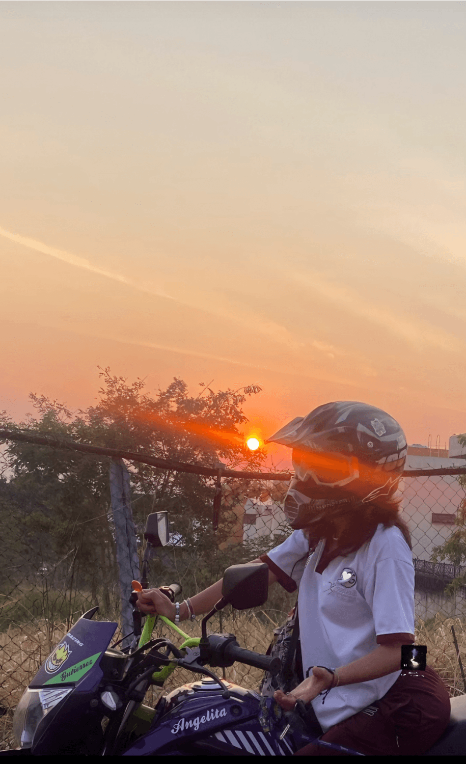 Anyi Gutierrez Niña deliciosa dediquenle pajas con lechita rico