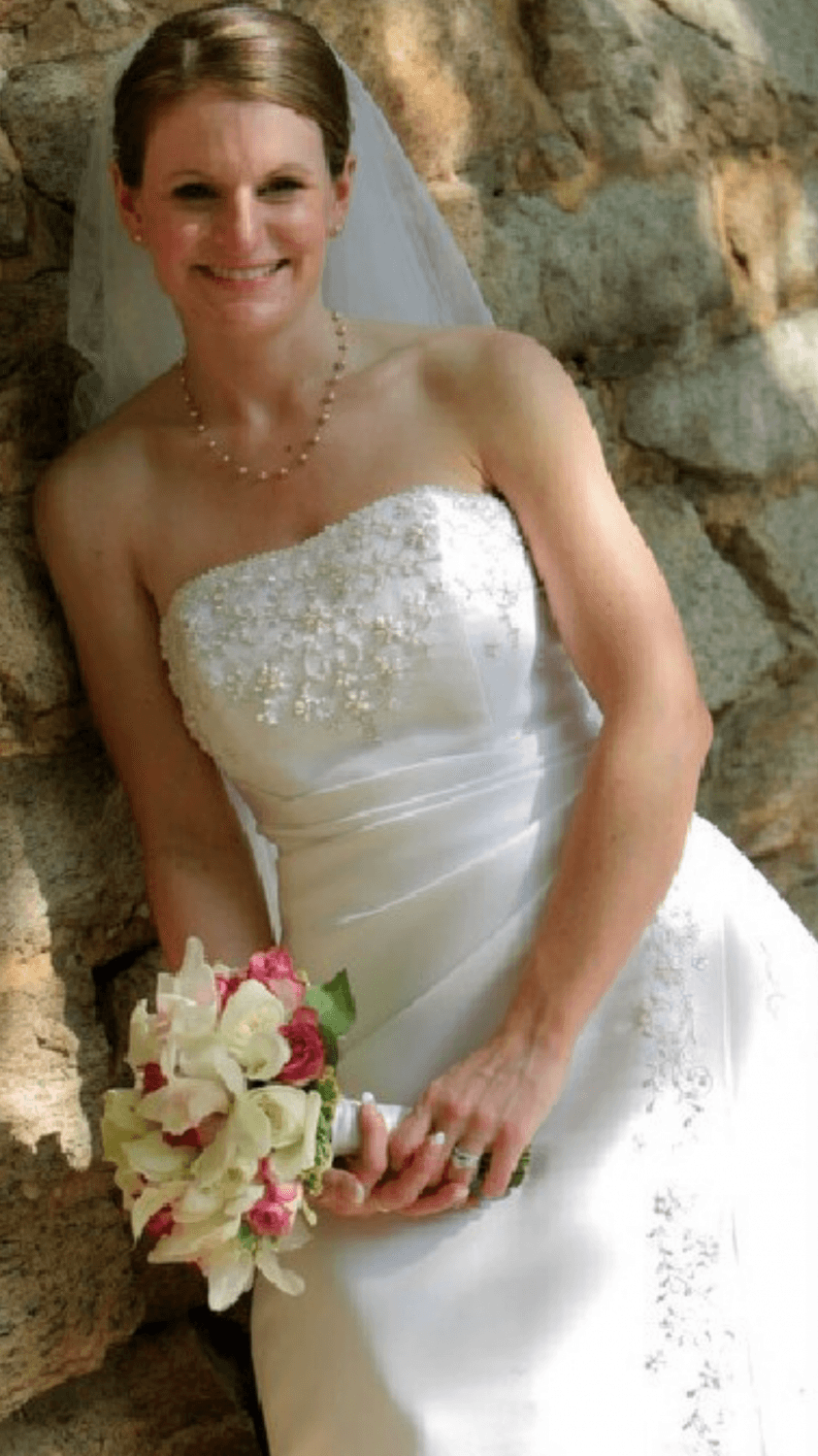 Click to view full size Beautiful dance Whore $4rah trusted her husband. Oops. Tight sexy perfect Bod on this whore ??