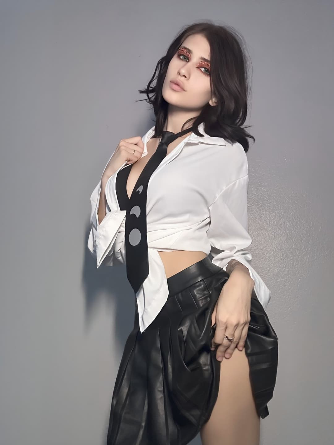 Hot goth girl for you guys??