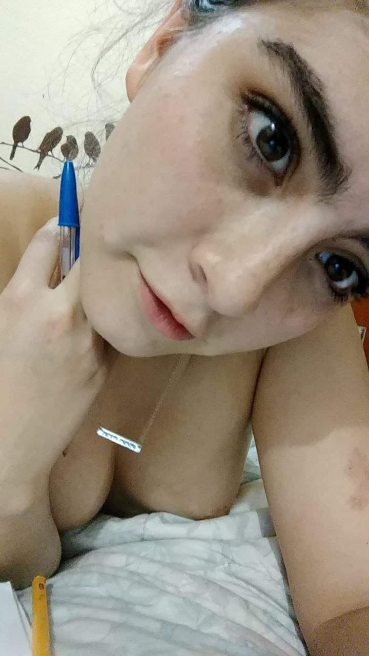 Mexicana con mirada de puta